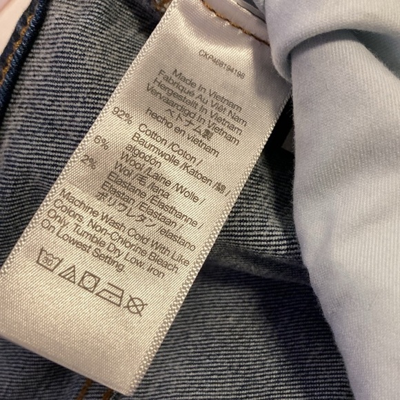 Madewell Perfect Vintage Straight Jean: InstaCozy Edition size 33 but run large - Picture 7 of 11